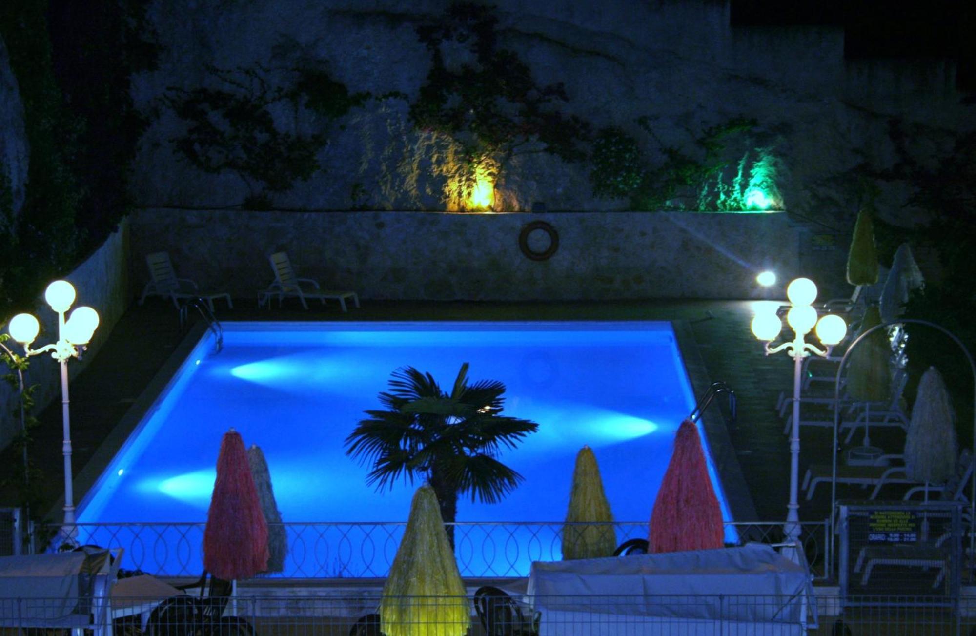 Hotel Timiama Peschici Kültér fotó